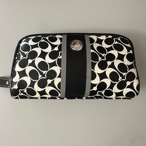 EUC COACH makeup bag